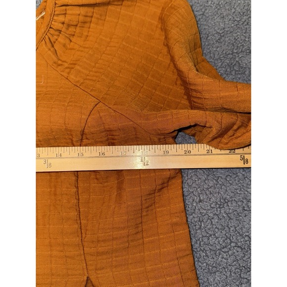 LEVI'S Cait Puff-Sleeve Blouse Burnt Orange Size Large - Picture 2 of 7